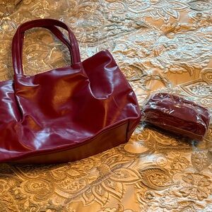 Chic Burgundy Women's Tote Bag